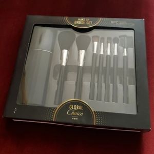 ULTIMATE BRUSH COLLECTION"